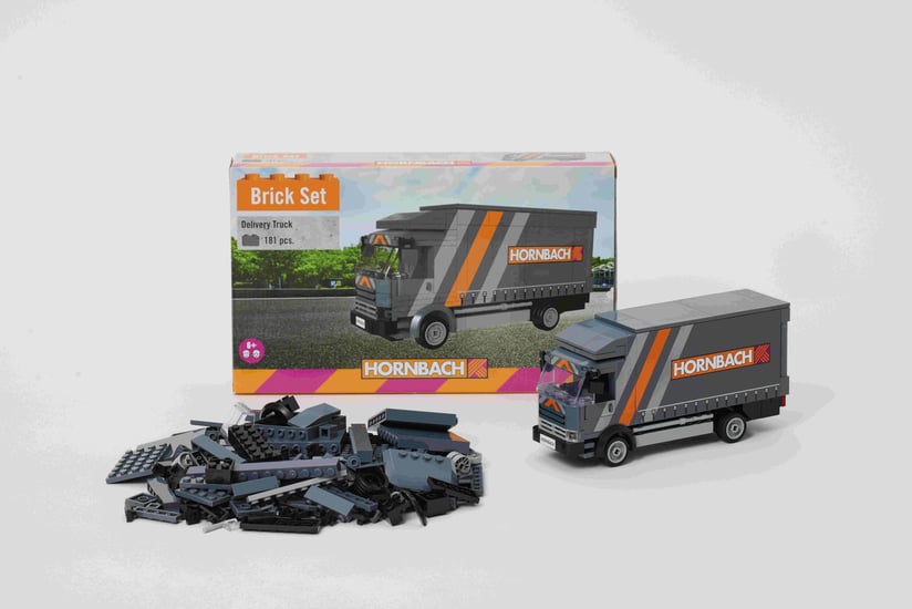 NovaBrix Hornbach Delivery Truck  Box and Bricks
