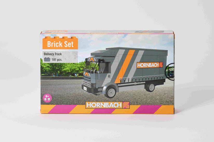 NovaBrix Hornbach Delivery Truck Box-1