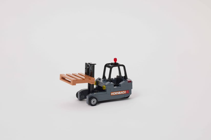 NovaBrix Hornbach High Rack Forklift Side 2