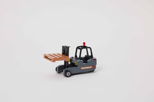 NovaBrix Hornbach High Rack Forklift Side 2