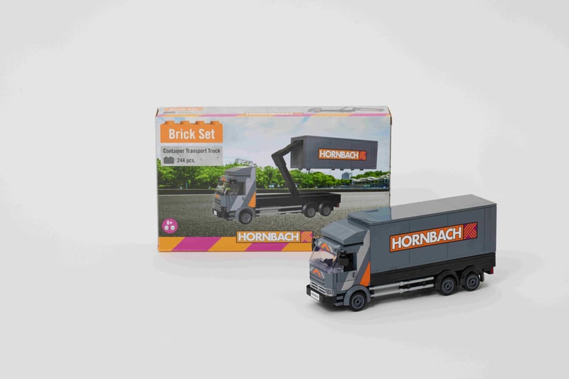 NovaBrix Hornbach Container Transport Truck Box and Product 1